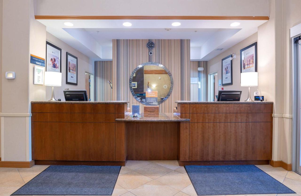 Sandman Hotel And Suites Squamish Exterior foto
