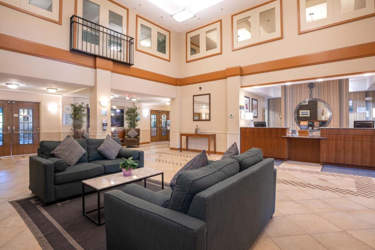 Sandman Hotel And Suites Squamish Exterior foto